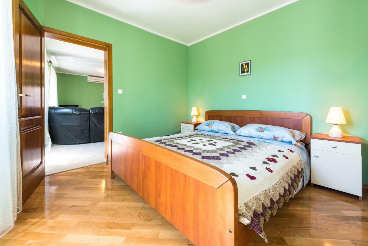 Kulish Apartment